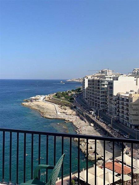 Hotel Roma 3*